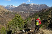 34 Scendiamo dal cocuzzolo con bella vista in Arera-Alben-Alta Val Serina